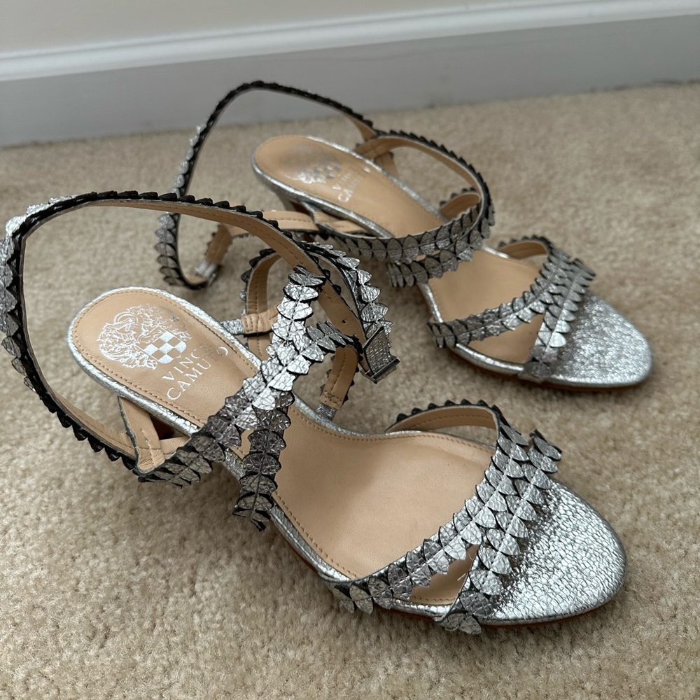Vince Camuto Silver Wrapup Sandals Size 7.5